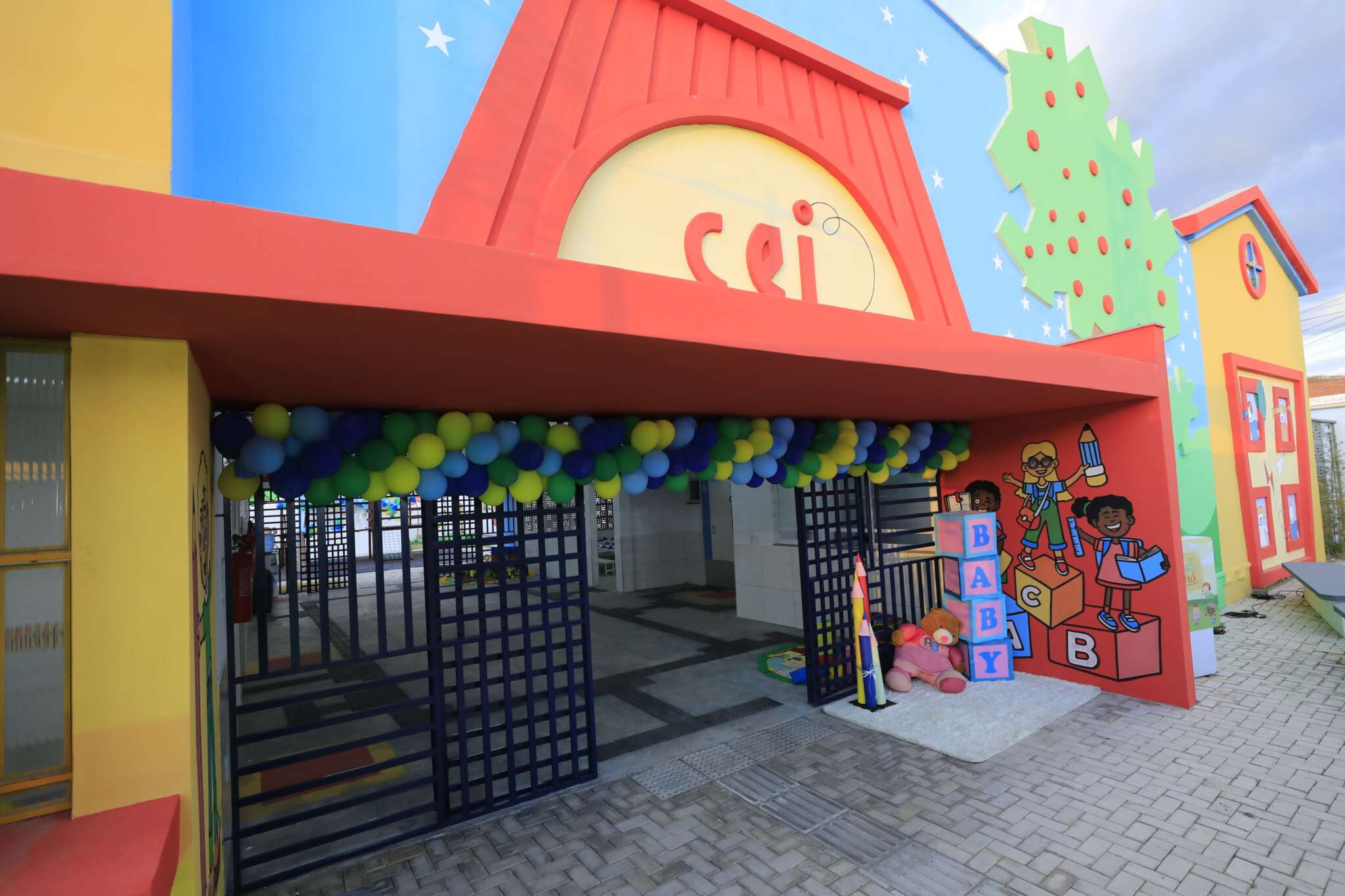 Investimento na primeira infância: Governo do Ceará inaugura dois CEIs em Ipueiras