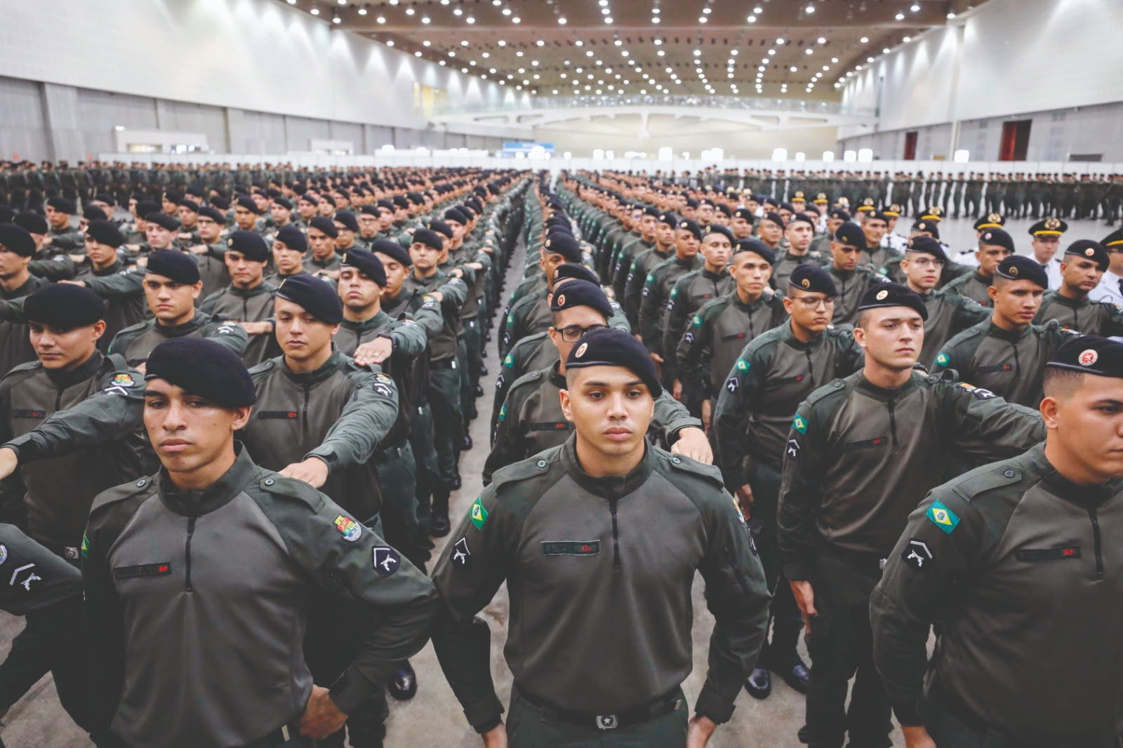 Governo do Ceará fortalece segurança pública com a criação de 3.500 novos cargos para a Polícia Militar